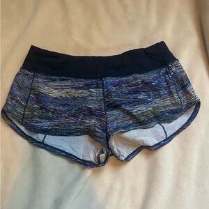 Lululemon Speed Up Shorts! Size 6!